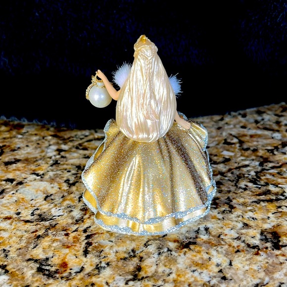 New In Box Special Edition 2000 Celebration Barbie Hallmark Keepsake Or… - Picture 3 of 4